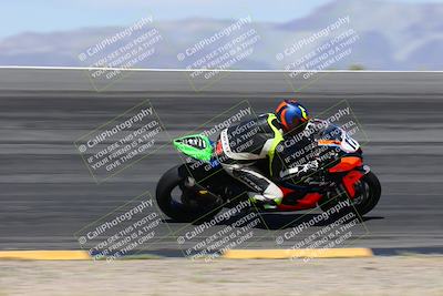 media/Apr-05-2024-Apex Assassins-CVMA Friday Practice (Fri) [[ee2ef04f2b]]/3-Racer 2/Session 3 (Bowl Speed Pans)/
